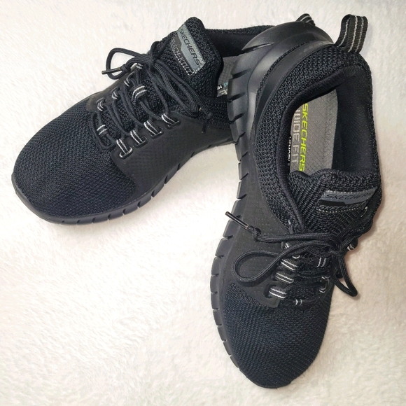 Skechers Other - SKECHERS Men's Wide Fit Memory Foam Shoe